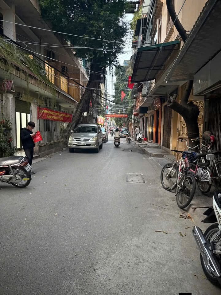 Căn hộ tập thể tầng 1 Ngụy Như Kon Tum, Thanh Xuân 16m² giá 1.9 tỷ - Sổ đỏ chính chủ