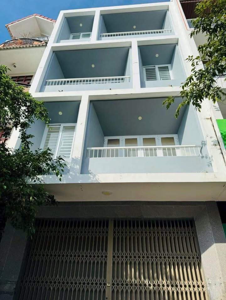 Cho thuê nhà nguyên căn mặt tiền KĐT Vĩnh Điềm Trung 108m² giá 30 triệu - Vị trí đẹp thuận lợi kinh doanh!