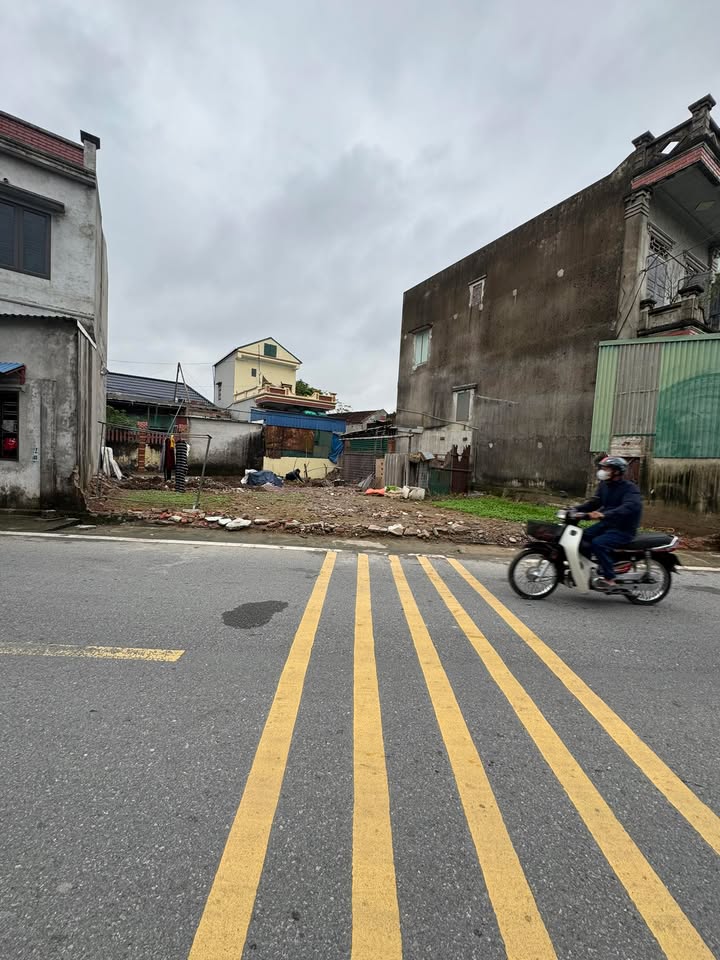 Đất mặt tiền Yên Lương, Ý Yên 74m² giá 1 tỷ - Kinh doanh thuận lợi!