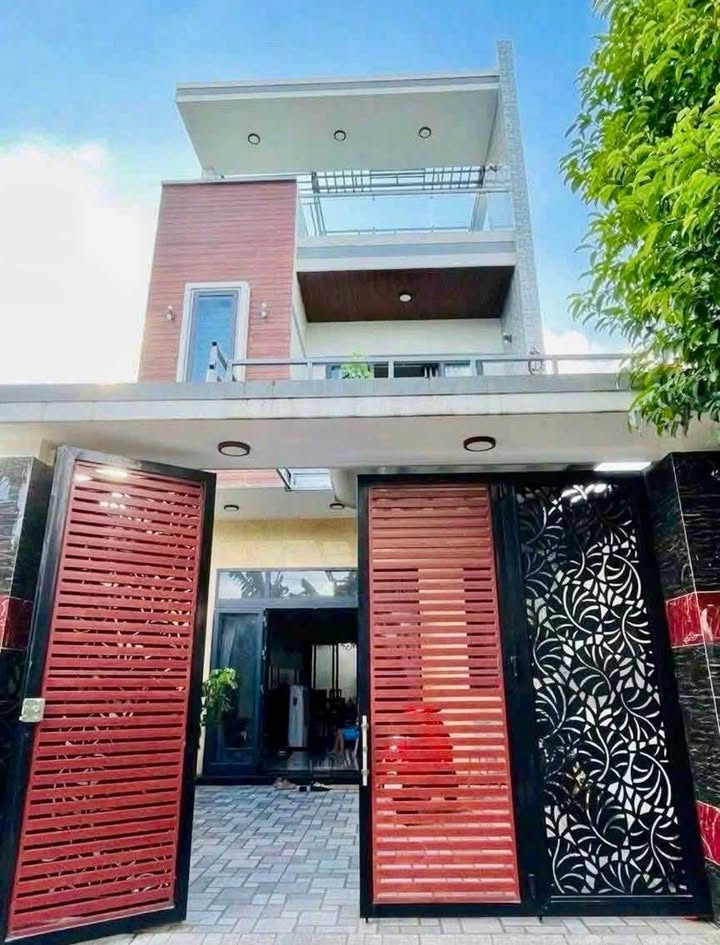 Nhà hẻm Lê Quý Đôn, Quảng Ngãi 142m² giá 2 tỷ - Chính chủ bán gấp!