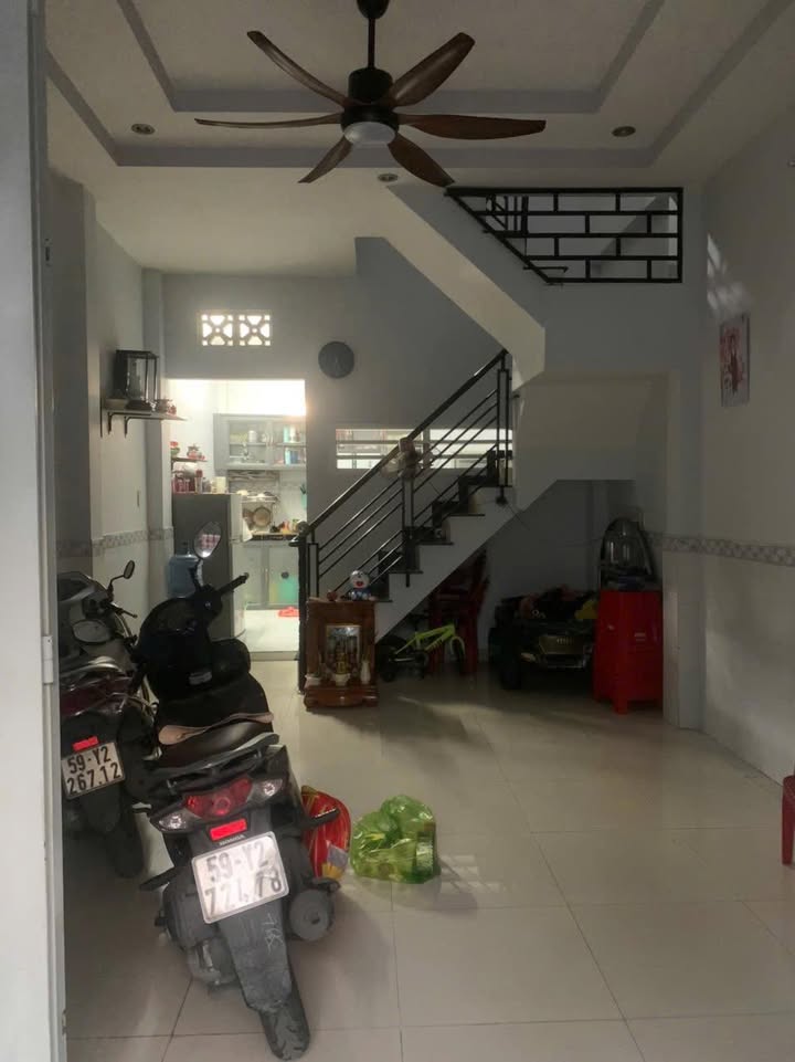 Nhà riêng Bà Điểm, Hóc Môn 40m² giá 3 tỷ - Sổ hồng chính chủ!