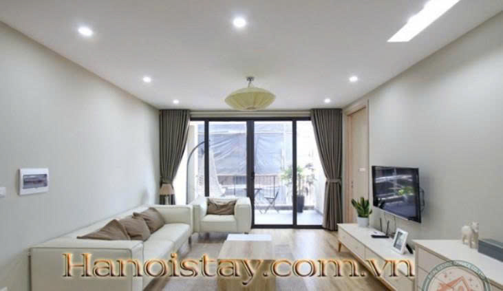 Căn hộ dịch vụ 2 phòng ngủ Vọng Thị Tây Hồ 90m² - Thiết kế hiện đại, tầm nhìn hồ tuyệt đẹp