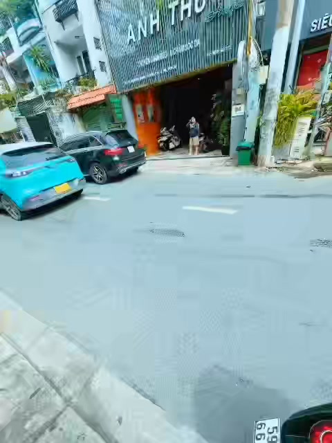 Nhà Mặt Tiền Nguyễn Trọng Tuyển, Phú Nhuận 71m² giá 21 tỷ - Đầu tư sinh lời ngay!