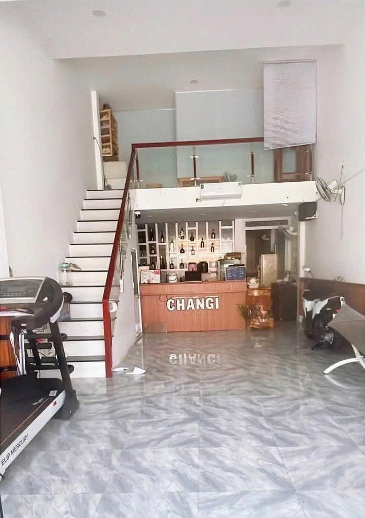 Nhà mặt tiền đường Mỹ Phước, Bến Cát 102m² giá 2.7 tỷ - Cơ hội kinh doanh tuyệt vời!