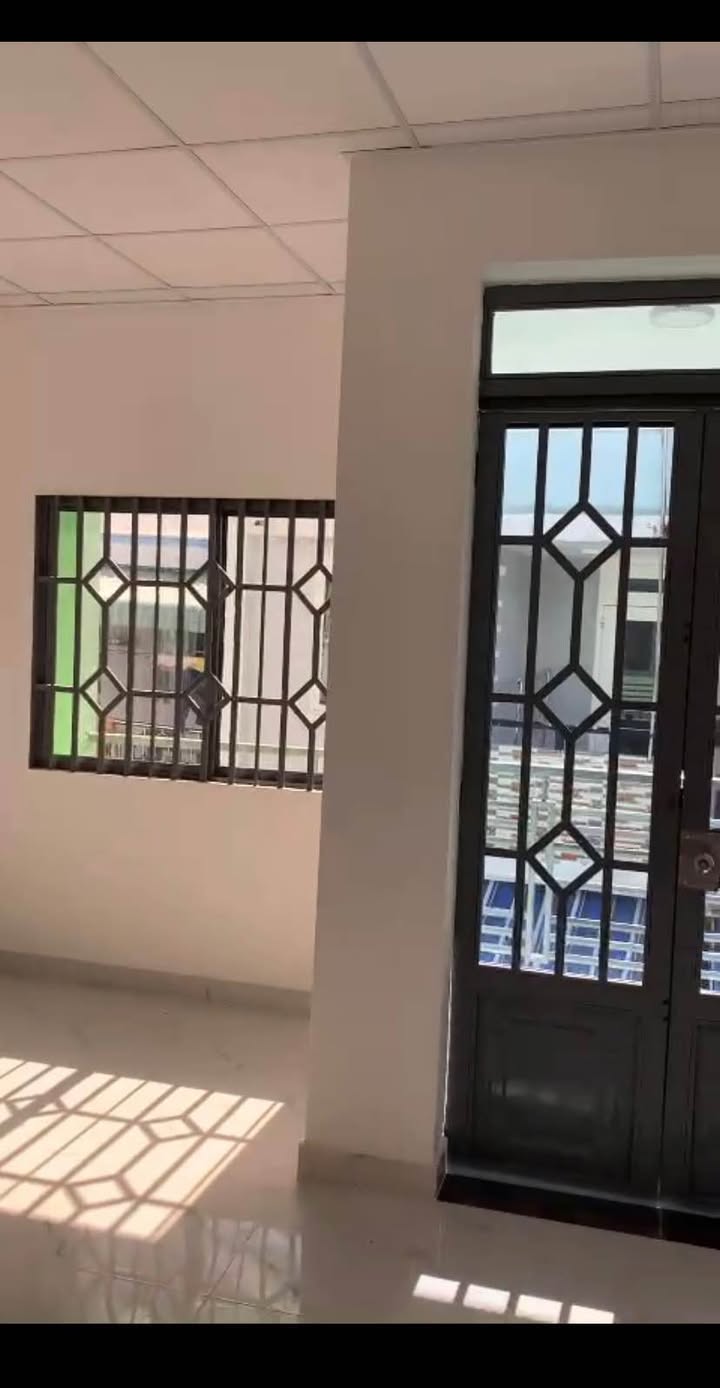 Nhà phố Phạm Văn Hai Bình Chánh 56m² giá 2.2 tỷ - Nhà mới đẹp, hoàn công đầy đủ!