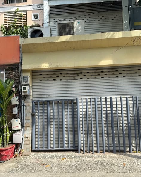 Cho thuê mặt tiền 2 tầng Nguyễn Trọng Tuyển, Phú Nhuận, 40m² - Kinh doanh sầm uất ngay ngã 4!