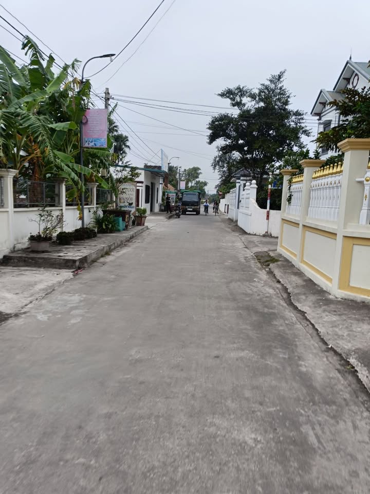 Đất nền Quảng Đức 140m² giá 900 triệu - Vị trí đắc địa, gần trung tâm!