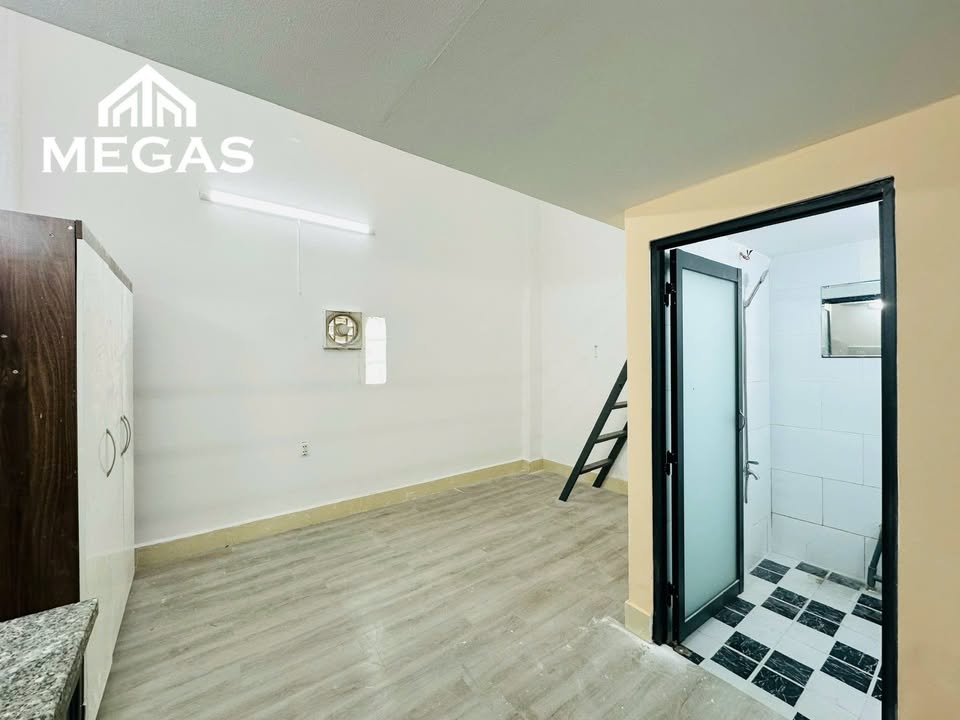 Phòng trọ Tân Phú 30m² giá 3.8 triệu - Phòng siêu rộng, an ninh tốt!
