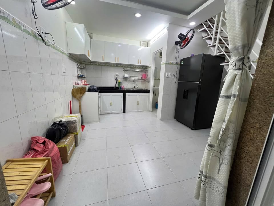 Nhà cho thuê 53/2/5 Tân Thành, Tân Phú, 18m² - Full nội thất, vào ở ngay!