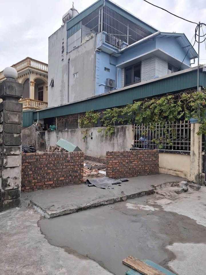 Nhà riêng Đông Dư, Gia Lâm 63m² giá 6 tỷ - Vị trí thuận tiện, sẵn sổ đỏ!