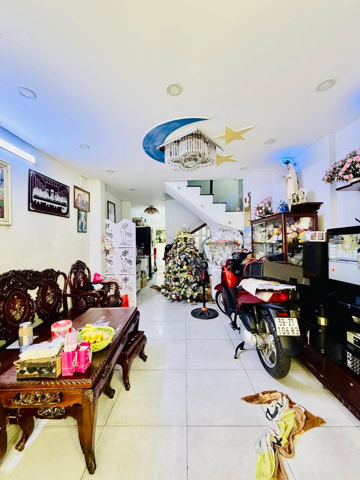 Nhà phố Trần Đình Xu, Nguyễn Cư Trinh, Quận 1 – 84m² giá 28 tỷ - Hẻm ô tô đỗ cửa!