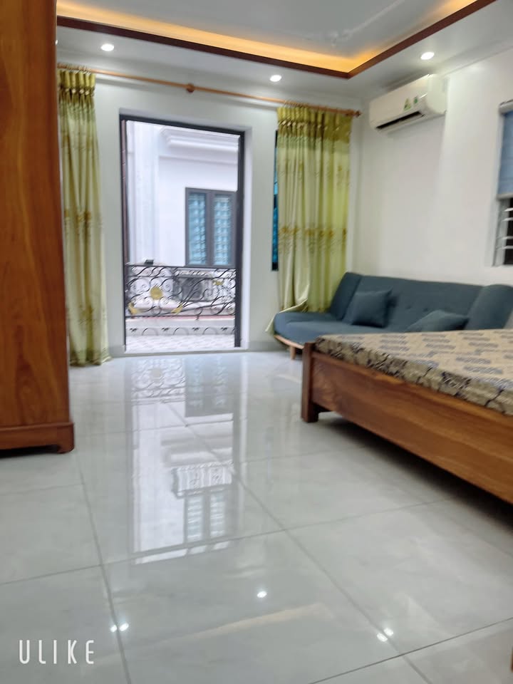 Nhà mặt ngõ 654 Thiên Lôi, 50m², giá thỏa thuận - Không gian rộng rãi, ô tô đỗ cửa!