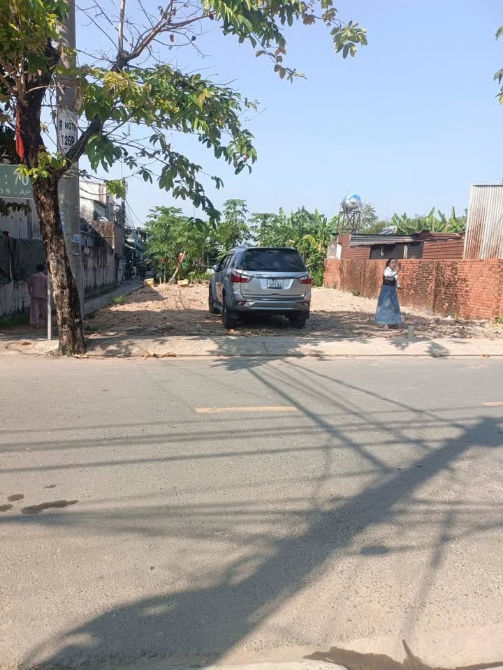 Đất thổ cư 130m² mặt tiền Nguyễn Thị Điệp, Hóc Môn giá 4.5 tỷ - Đầu tư tiềm năng!