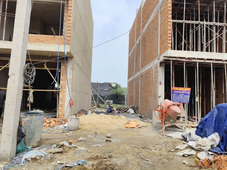 Đất nền Bà Điểm, Hóc Môn 100m² giá 4.5 tỷ - Cơ hội đầu tư hiếm có!