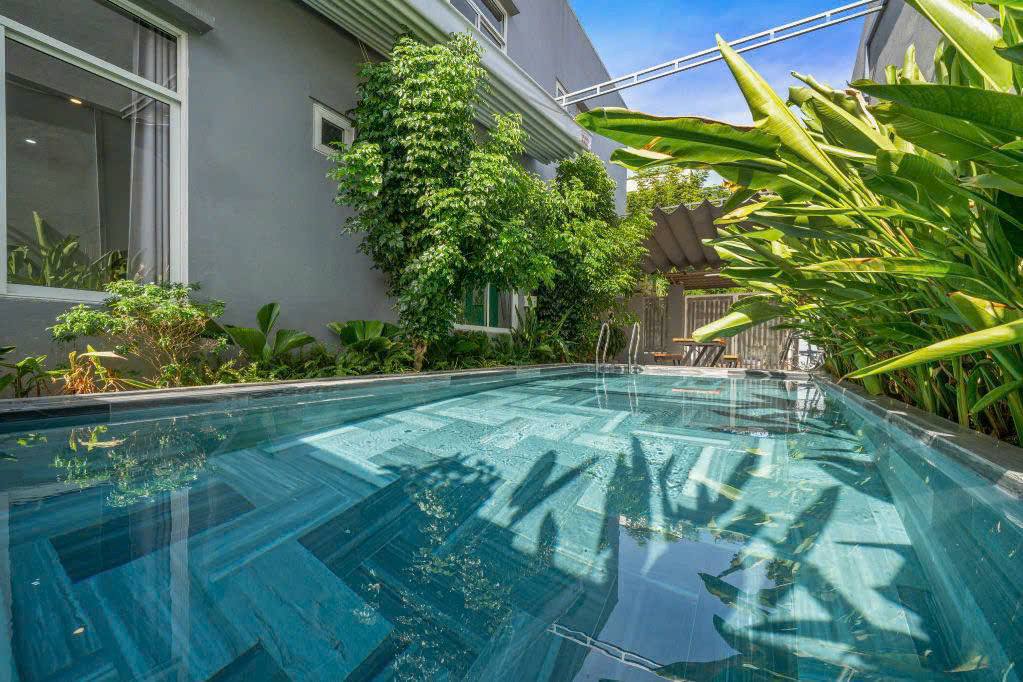 Villa Nguyễn Hữu Thông, Sơn Trà 300m² - Hồ bơi, thang máy, dòng tiền ổn định!