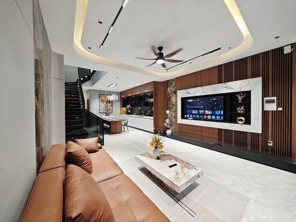 Nhà riêng đường Khâm Thiên, Đống Đa 50m² - Thiết kế hiện đại, sổ đẹp chính chủ!