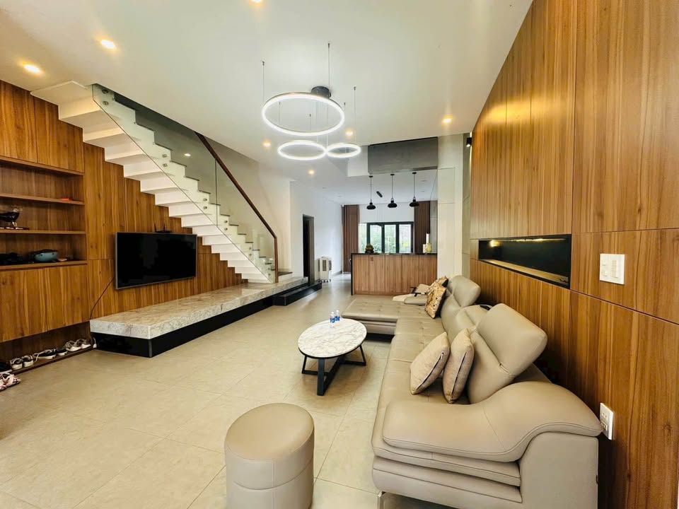 Biệt thự cho thuê Hòa Cường Nam Đà Nẵng 5PN giá 40 triệu - Sang trọng, tiện nghi cao cấp