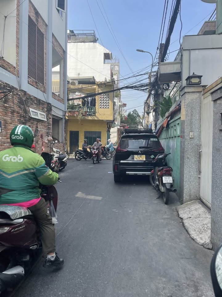 Nhà phố Quận 10 - 41.8m² giá 6.8 tỷ - Tiện ích đầy đủ, xe hơi vào tận nơi!