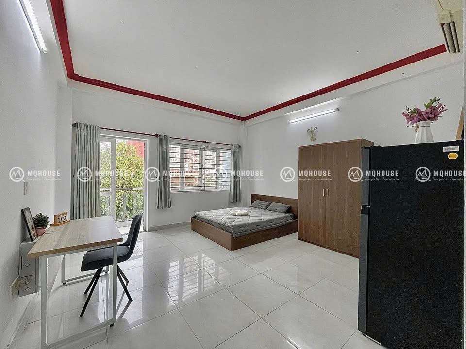 Căn hộ cho thuê đường Ni Sư Huỳnh Liên, Tân Bình - Full nội thất, ban công thoáng mát!