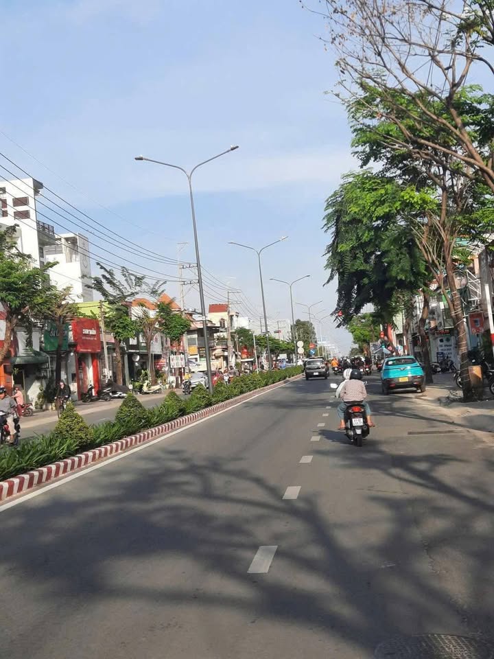 Cho thuê mặt bằng kinh doanh tại Đại Lộ Bình Dương, Thủ Dầu Một 140m² - Vị trí đắc địa cho mọi ngành nghề