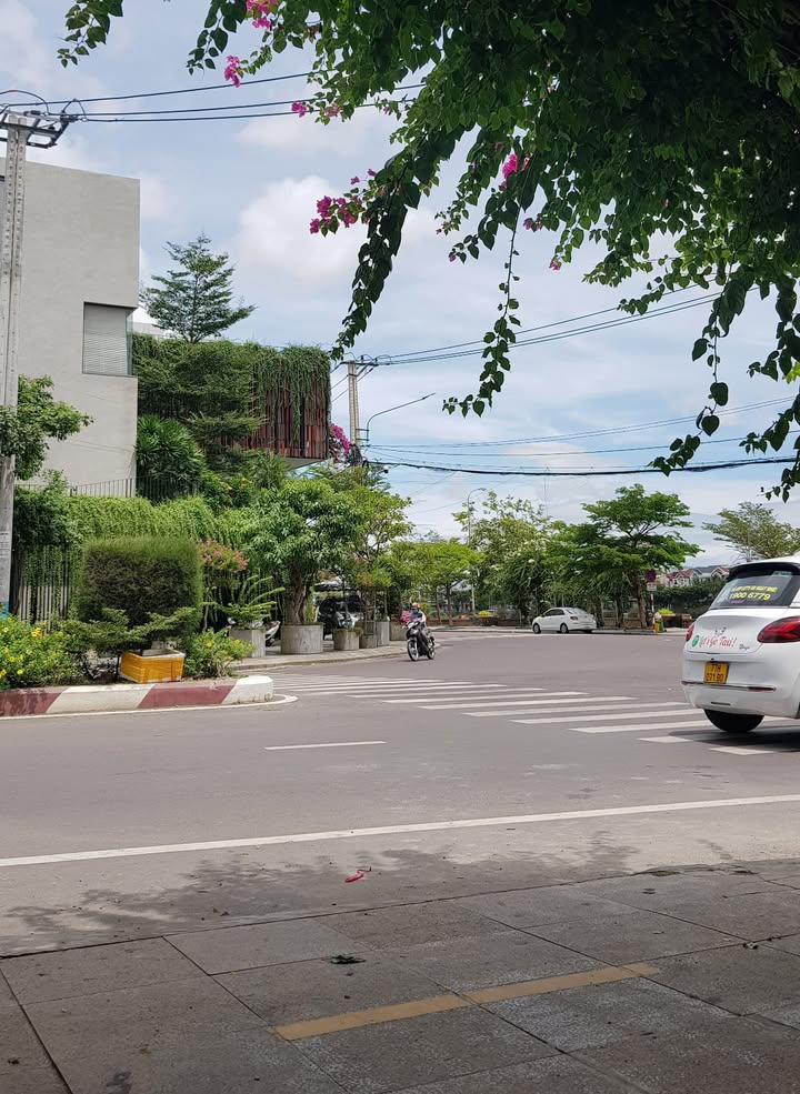 Bán nhà mặt tiền Huỳnh Tịnh Của, Quy Nhơn - Diện tích 95m² giá chỉ 3 tỷ!