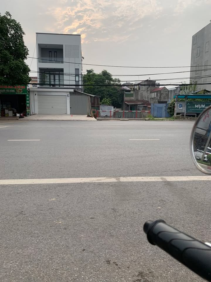 Nhà 3 tầng mặt đường Hoàng Văn Thụ, Phú Thọ 60m² - Cơ hội vàng cho đầu tư!