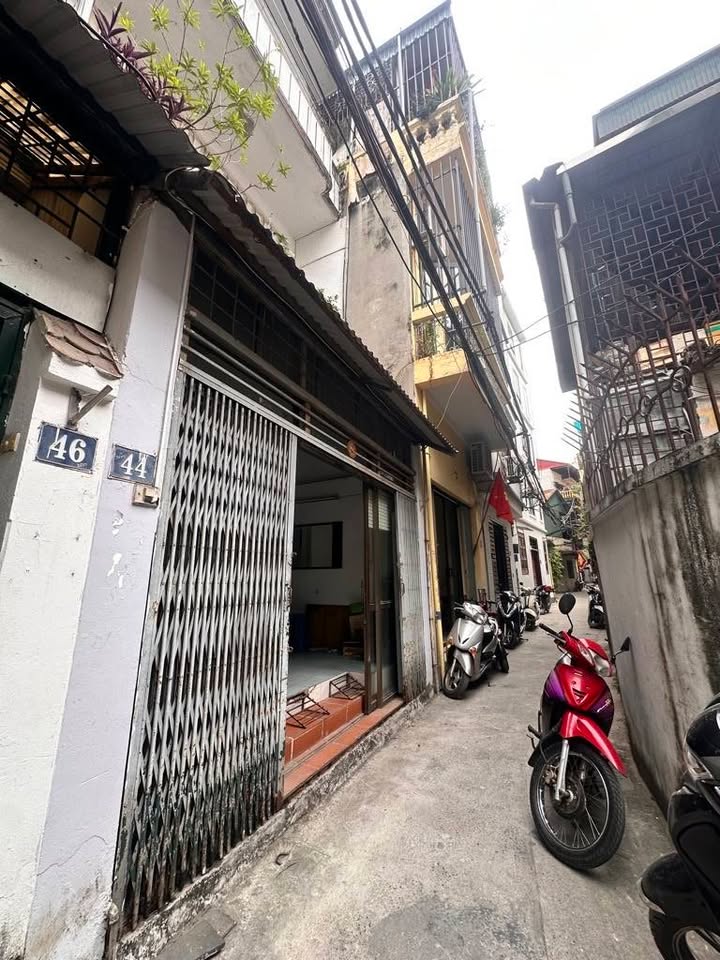 Nhà phố Hoàng Hoa Thám, Ba Đình 60m² giá 8.5 tỷ - Đầu tư sinh lời cao!