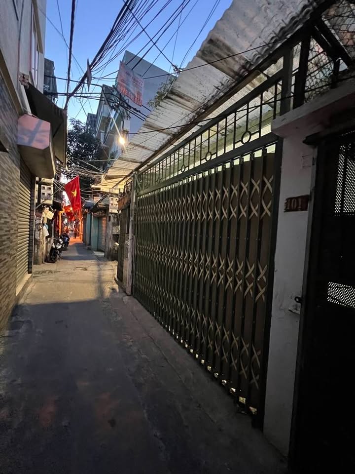 Nhà ở Tập thể Nguyễn An Ninh, Hoàng Mai 60m² giá 3.5 tỷ - Kinh doanh thuận lợi!