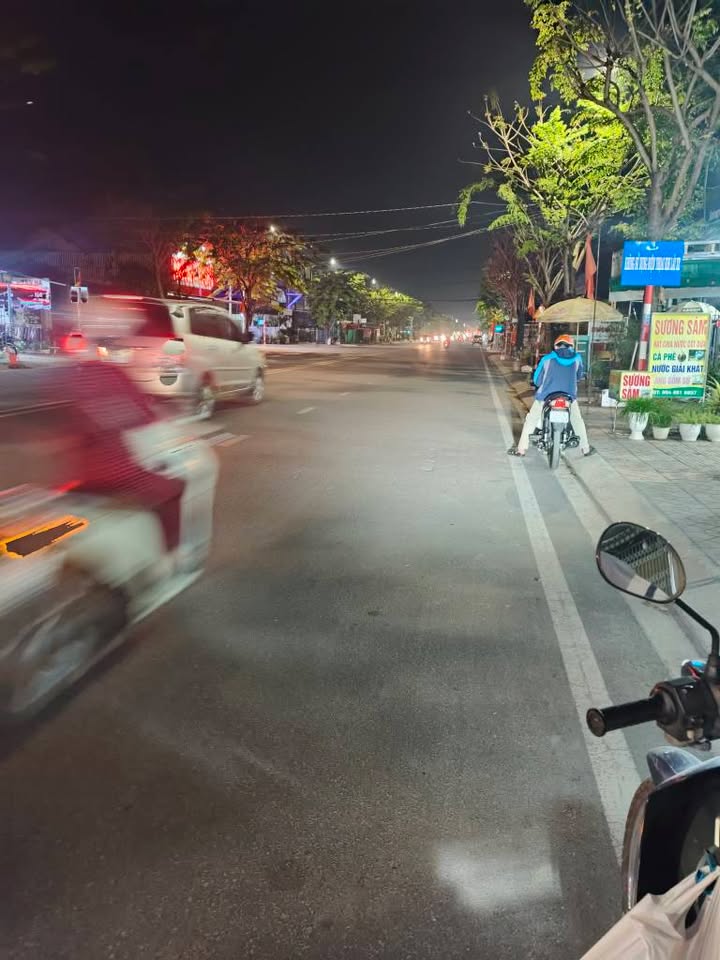 Cửa hàng mặt tiền đường Nguyễn Huệ, Tây Ninh 72m² giá 3.9 tỷ - Đầu tư sinh lời ngay!