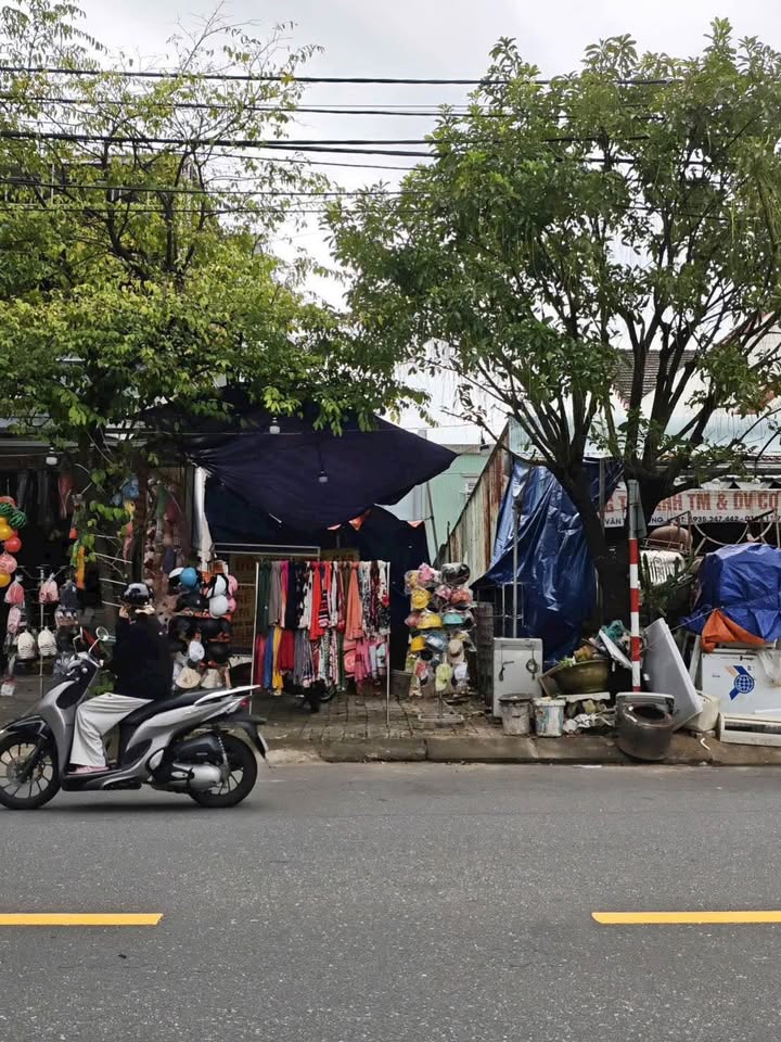 Nhà phố Hòa Xuân Đà Nẵng 125m² giá 7.85 tỷ - Kinh doanh sầm uất!