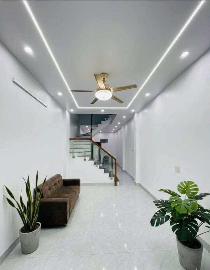 Nhà 3 tầng Phú Khánh Vũ Phúc 40m² giá 1.7 tỷ - Ngõ ô tô thông thoáng!