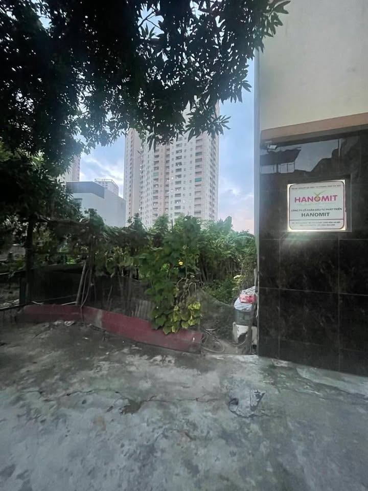 Đất Thạch Bàn 34m² giá 5 tỷ - Cơ hội vàng cho ngôi nhà mơ ước!