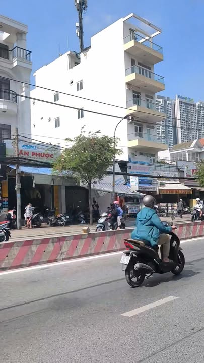 FrontHouse 181m² Huỳnh Tấn Phát giá 32 tỷ - Kinh doanh đỉnh cao!