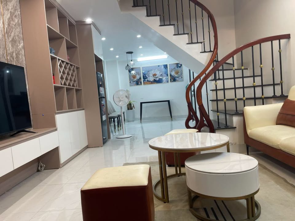 Nhà phố Hoàng Hoa Thám, Ba Đình 45m² giá 8 tỷ - Đón Tết ngay!