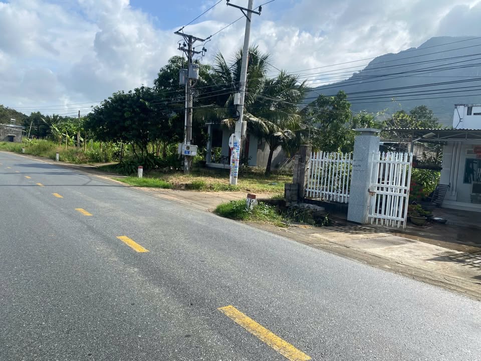 Đất thổ cư Suối Môn Cam Phước Đông 300m² giá chỉ 7xx triệu - Cơ hội đầu tư tuyệt vời!