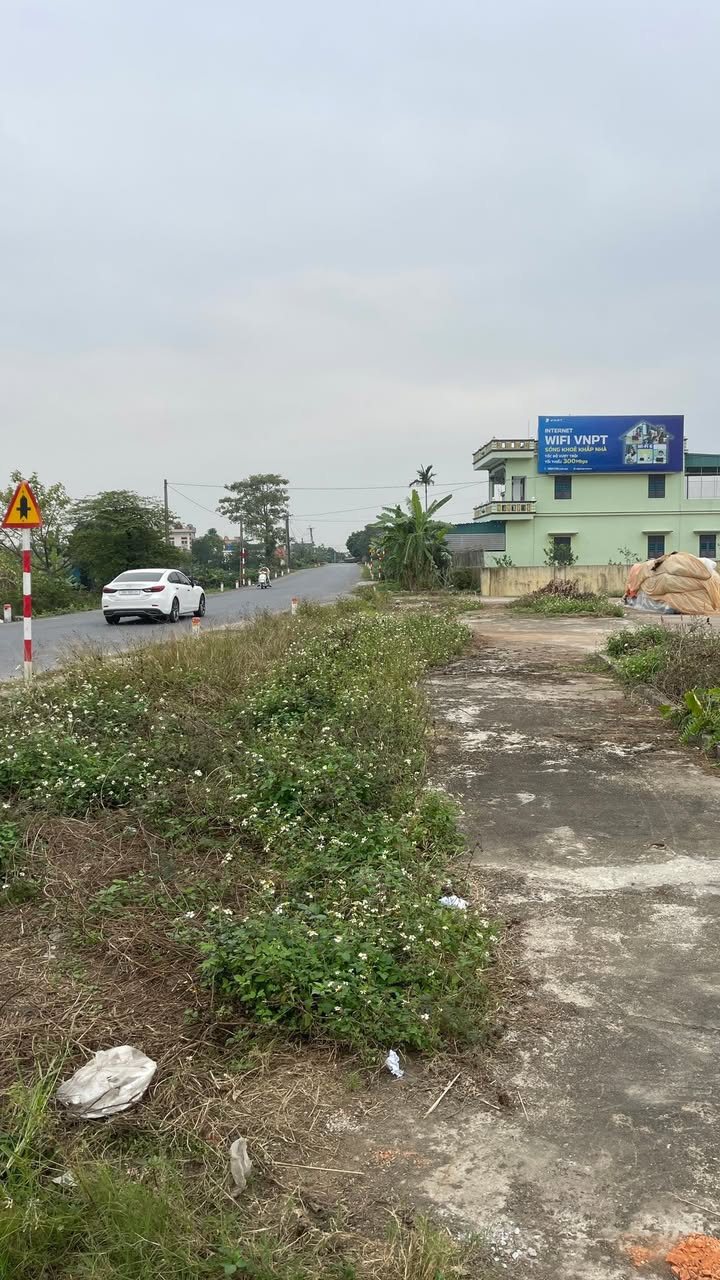 Đất nền Đình Phùng, Kiến Xương 121m² giá 1.3 tỷ - Mặt tiền rộng, vị trí đắc địa!