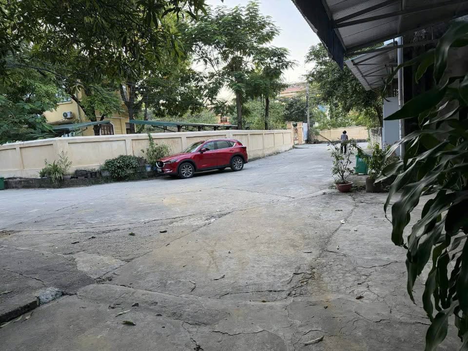 Đất nền Phường Phan Thiết 100m² giá 2 tỷ - Vị trí trung tâm hiếm có!