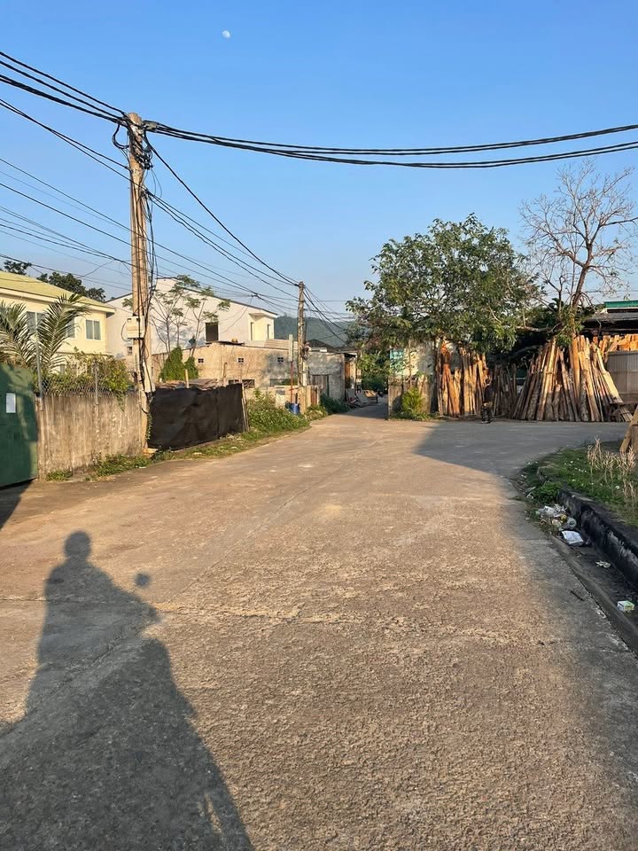 Đất thổ cư 144m² tại Thái Hòa - Gần sân vận động Quang Tiến, giá 1.5 tỷ VND - Thương lượng ngay!