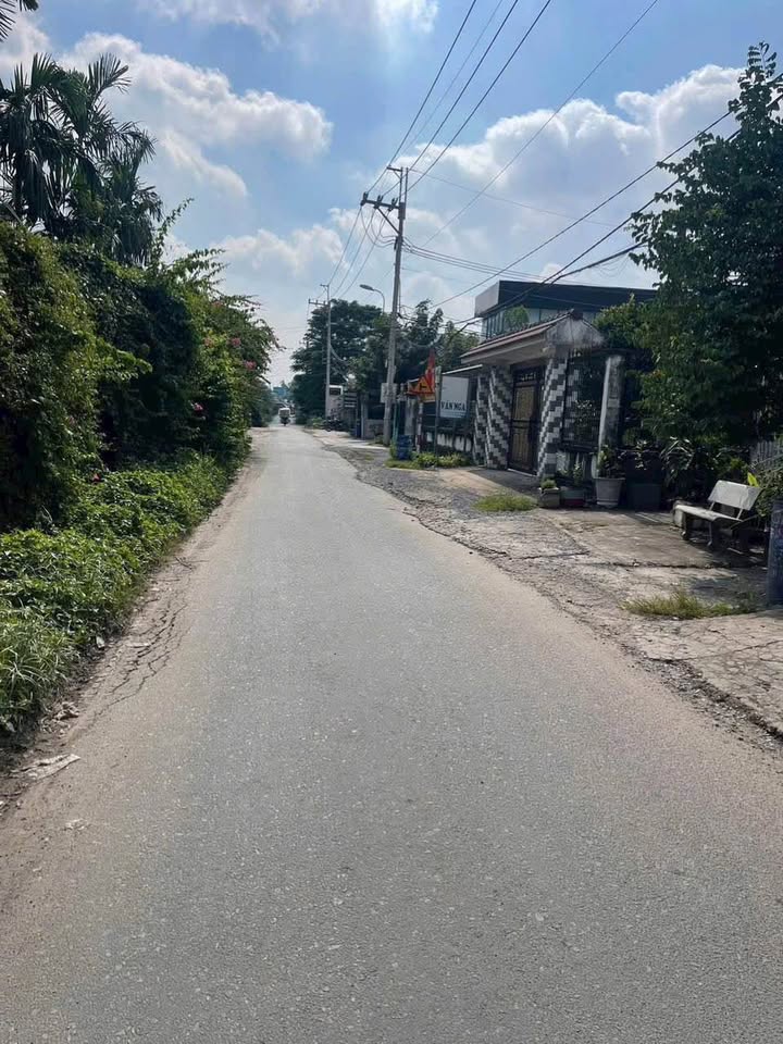 Nhà cấp 4+ 4 phòng trọ tại Hòa Phú, Củ Chi 135m² giá 3 tỷ - Đầu tư sinh lời ngay!