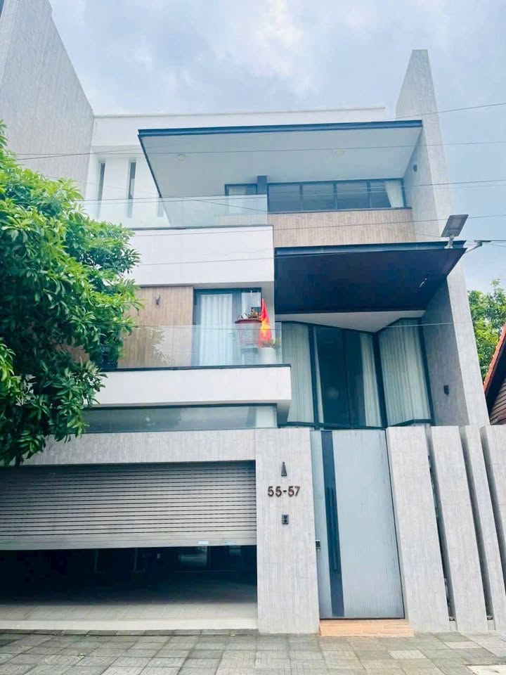 Nhà mới trung tâm Bà Rịa 220m² giá 10 tỷ - Phù hợp làm văn phòng hoặc ở ngay!