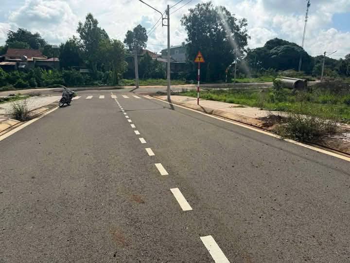 Đất nền liền kề An Lộc Bình Long 180m² giá 1.15 tỷ - Vị trí đắc địa 3 mặt tiền