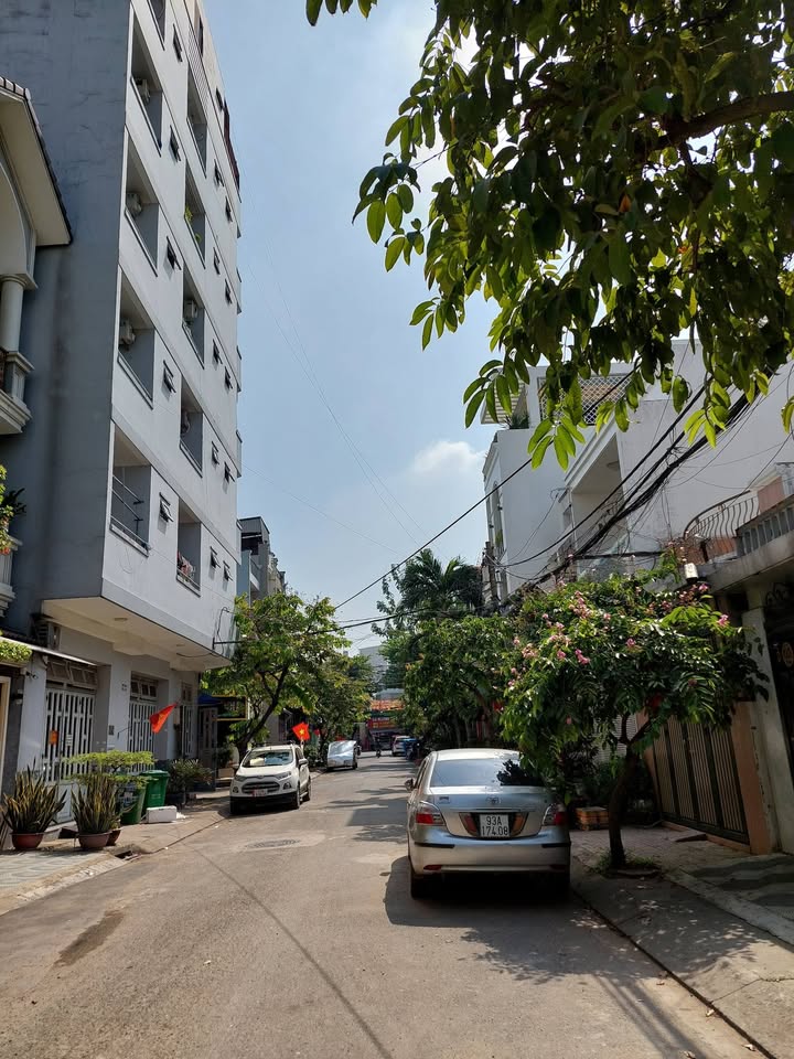 Nhà phố Tân Bình 78m² giá 11 tỷ - Vị trí đắc địa hẻm xe tải thông