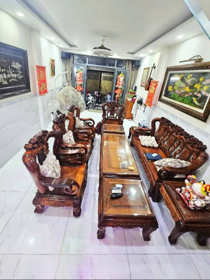 Nhà Phố Mặt Tiền Kinh Doanh Tân Phú 80m² giá 10.7 tỷ - Đầu tư sinh lời ngay!