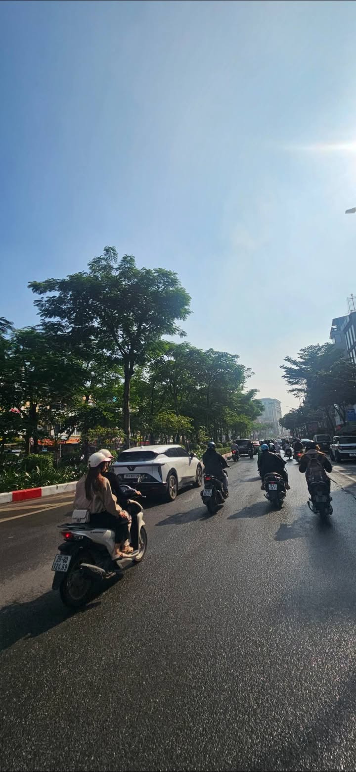 Nhà riêng Ô Chợ Dừa, Đống Đa 40m² giá 10.4 tỷ - Cơ hội đầu tư sinh lời!