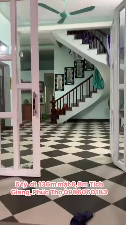 Nhà 2 tầng Phúc Thọ 136m² giá 5 tỷ - Gần cổng làng hoa Tích Giang!