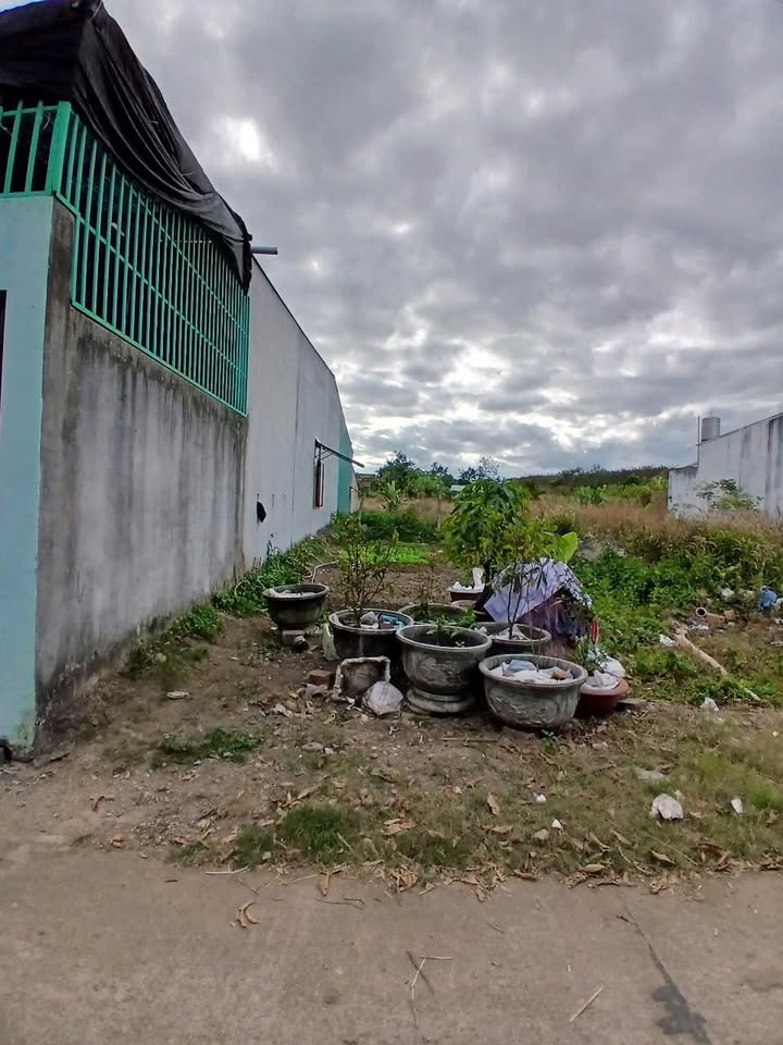 Đất Vườn Thổ Cư Ngô Mây Kon Tum 220m² giá chỉ 2xx triệu - Cơ hội đầu tư tuyệt vời!