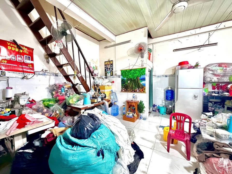 Nhà phố Bình Hưng Hòa, Bình Tân 27m² giá 2.55 tỷ - Cơ hội sửa mới theo ý thích!