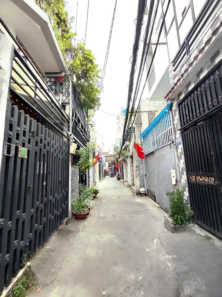 Nhà riêng 2 tầng Bình Thạnh 33m² giá 5 tỷ - Vào ở ngay!