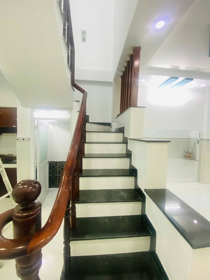 Nhà 2 tầng Liên Khu 4-5, Bình Tân 48m² giá 4.35 tỷ - Đón Tết ngay!