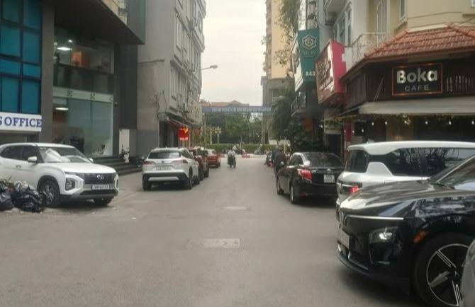 Nhà riêng Cầu Giấy 83m² giá 22 tỷ - Vị trí đắc địa gần Công viên Nghĩa Đô!